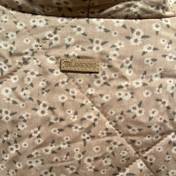 Blank NYC Women's Beige Quilted Reversible Jacket Medium - Picture 4 of 7